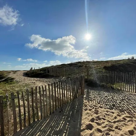 Appartement Lumineux 2 Pièces, Proche Plage, Parking Inclus - Fr-1-224c-339 *